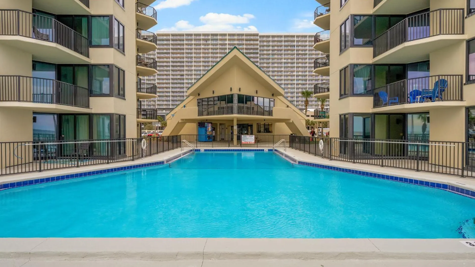 Sunbird Resort! Stunning Remodeled Beachfront Condo! Free Beach Chair Service! By Dolce Vita Pcb! 巴拿马城 公寓
