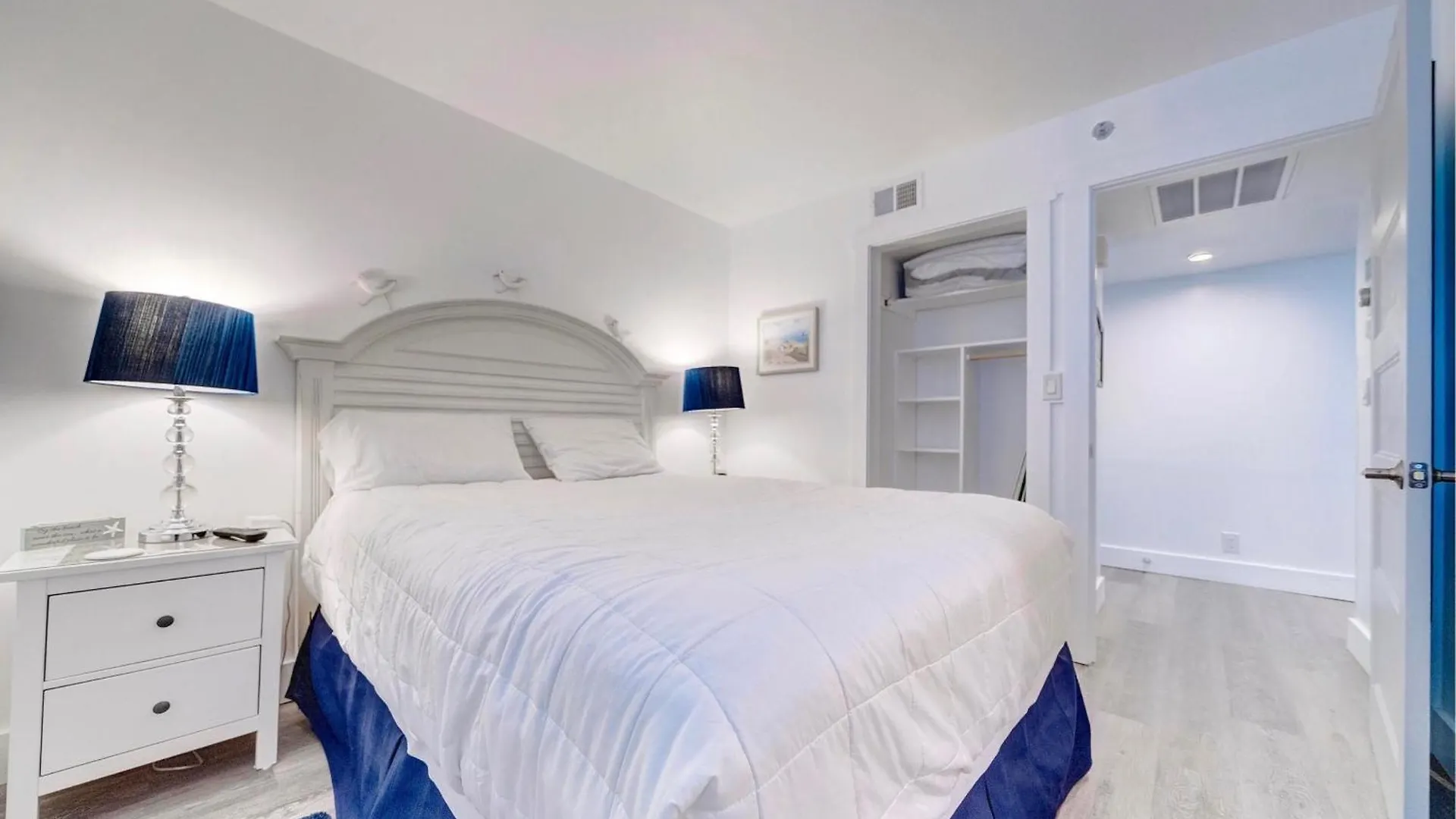 Sunbird Resort! Stunning Remodeled Beachfront Condo! Free Beach Chair Service! By Dolce Vita Pcb! 巴拿马城 公寓