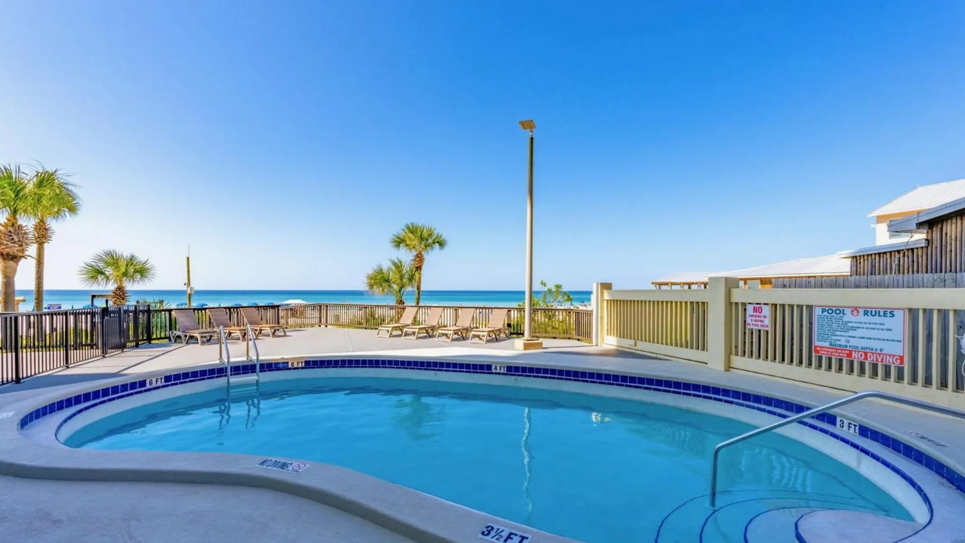 公寓 Sunbird Resort! Stunning Remodeled Beachfront Condo! Free Beach Chair Service! By Dolce Vita Pcb! 巴拿马城 美国