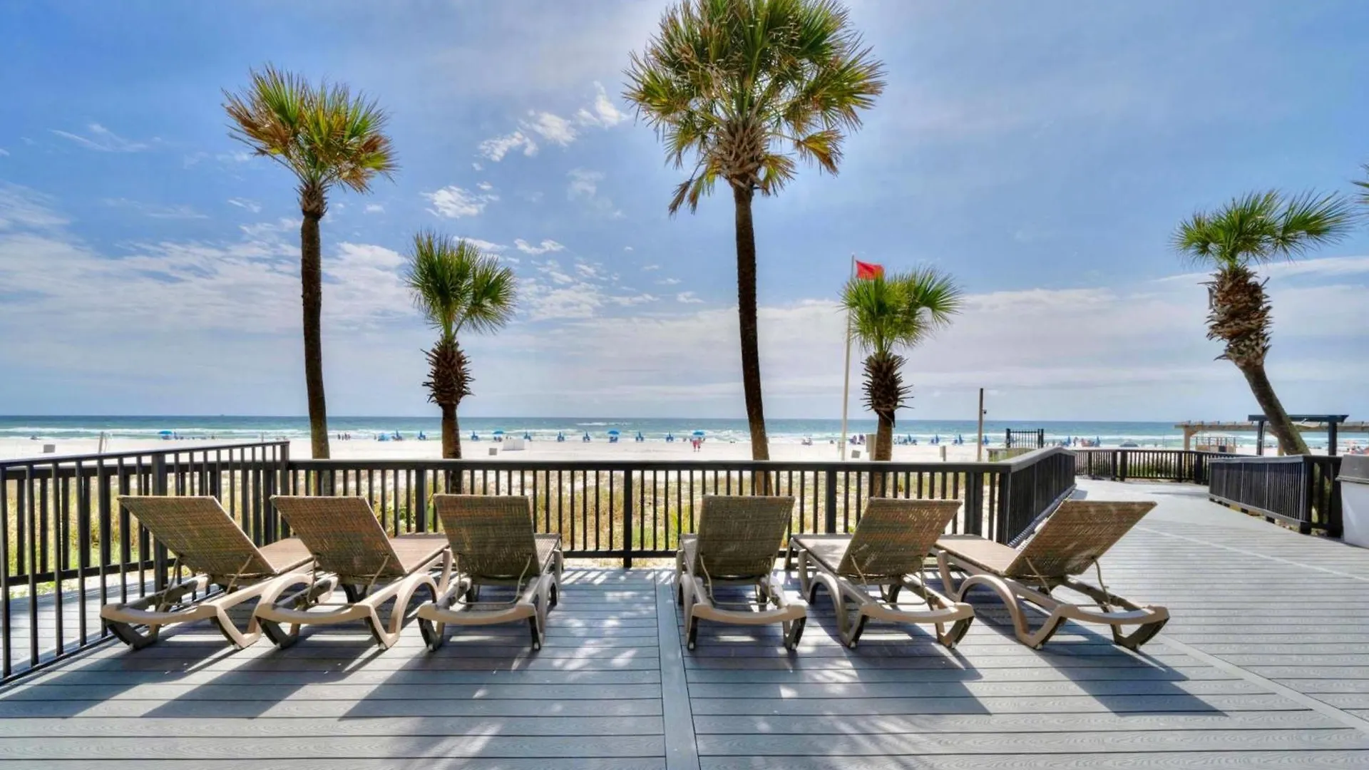 アパート Sunbird Resort! Stunning Remodeled Beachfront Condo! Free Beach Chair Service! By Dolce Vita Pcb! パナマシティービーチ 米国